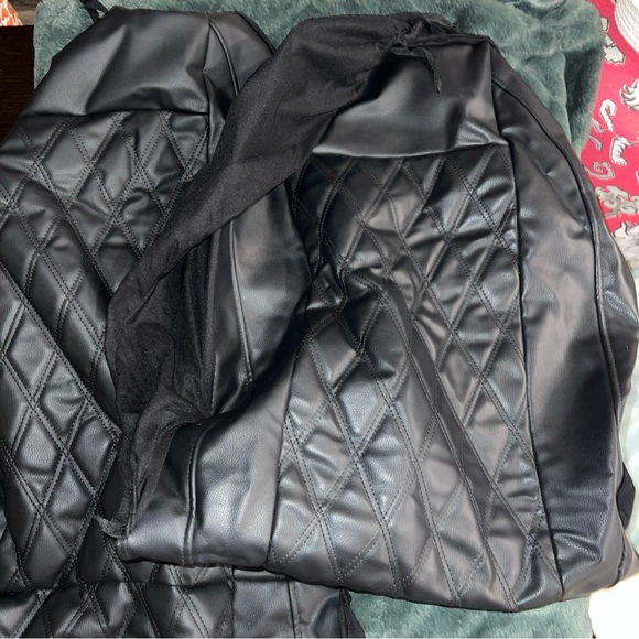 Black Poly Vinyl Car Seat Covers - Picture 1 of 4